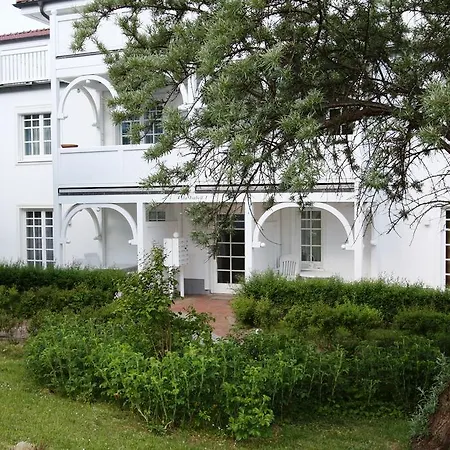 Appartement Zeuke Auf Ruegen *