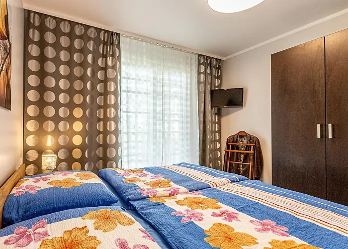 Ferienwohnungen Zeuke Auf Ruegen Apartament *